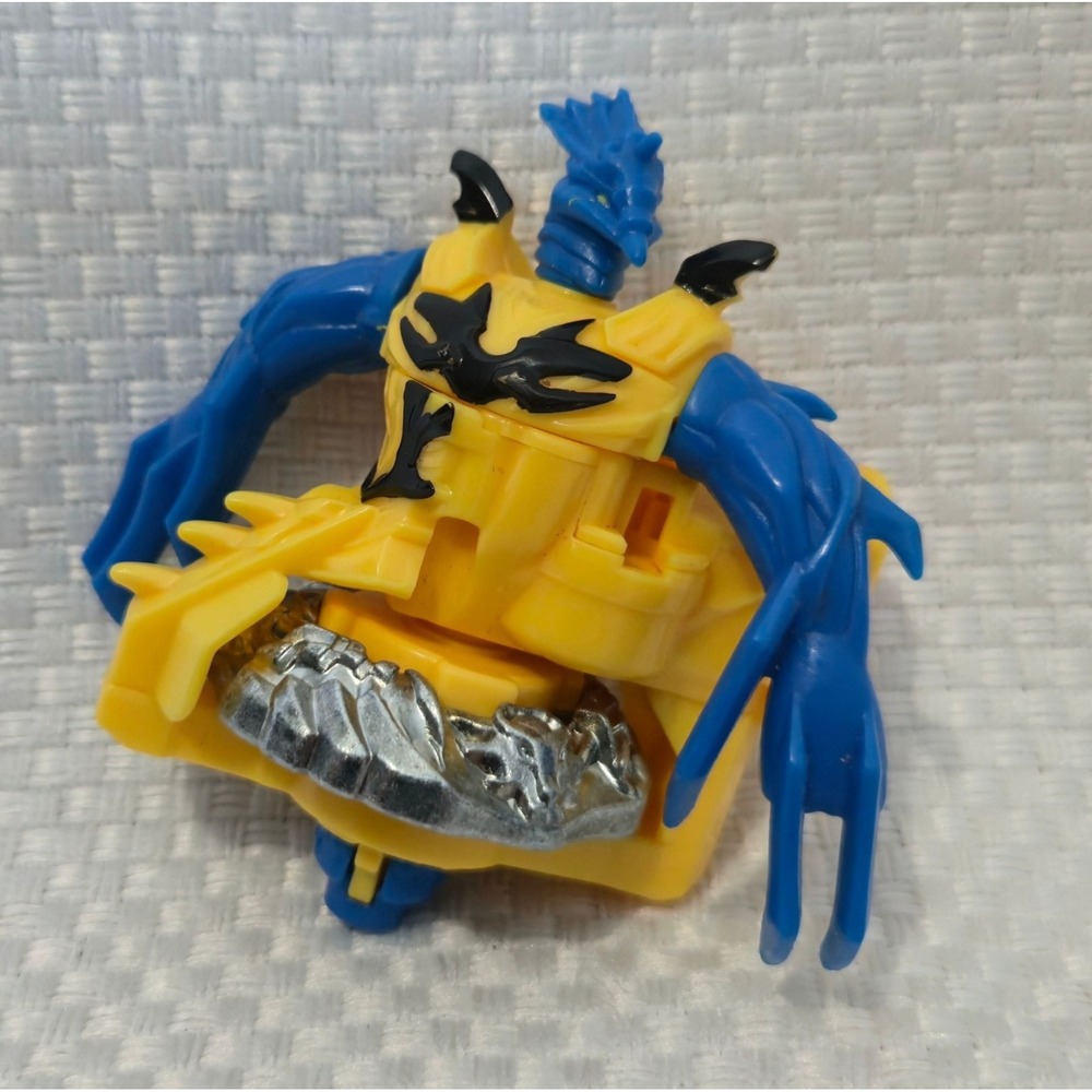 Beyblade Burst Battle Top Figurine Yellow Blue Spin Master Action Figure A3806